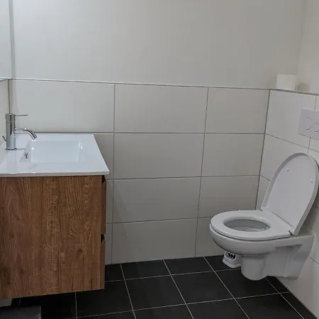 Near The Waterfront Semesterbostad *